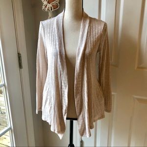 Peach Love California woman’s size small Cardigan